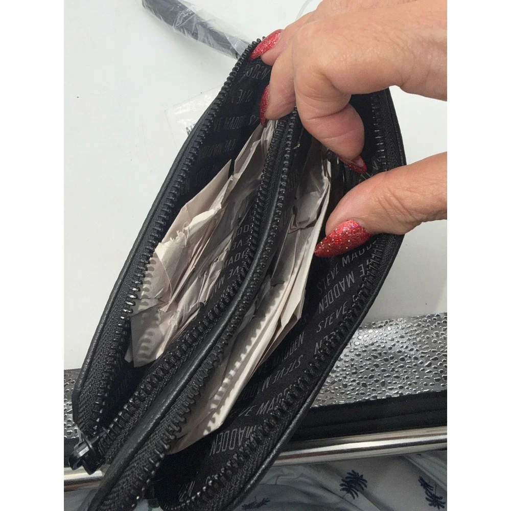 Steve Madden BTRELL Wristlet Black Pebbled Faux Leather Triple Zip MO192525